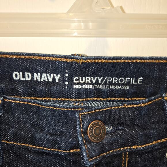 Old Navy Curvy Midrise jean 8 Short boot-cut - Picture 3 of 6